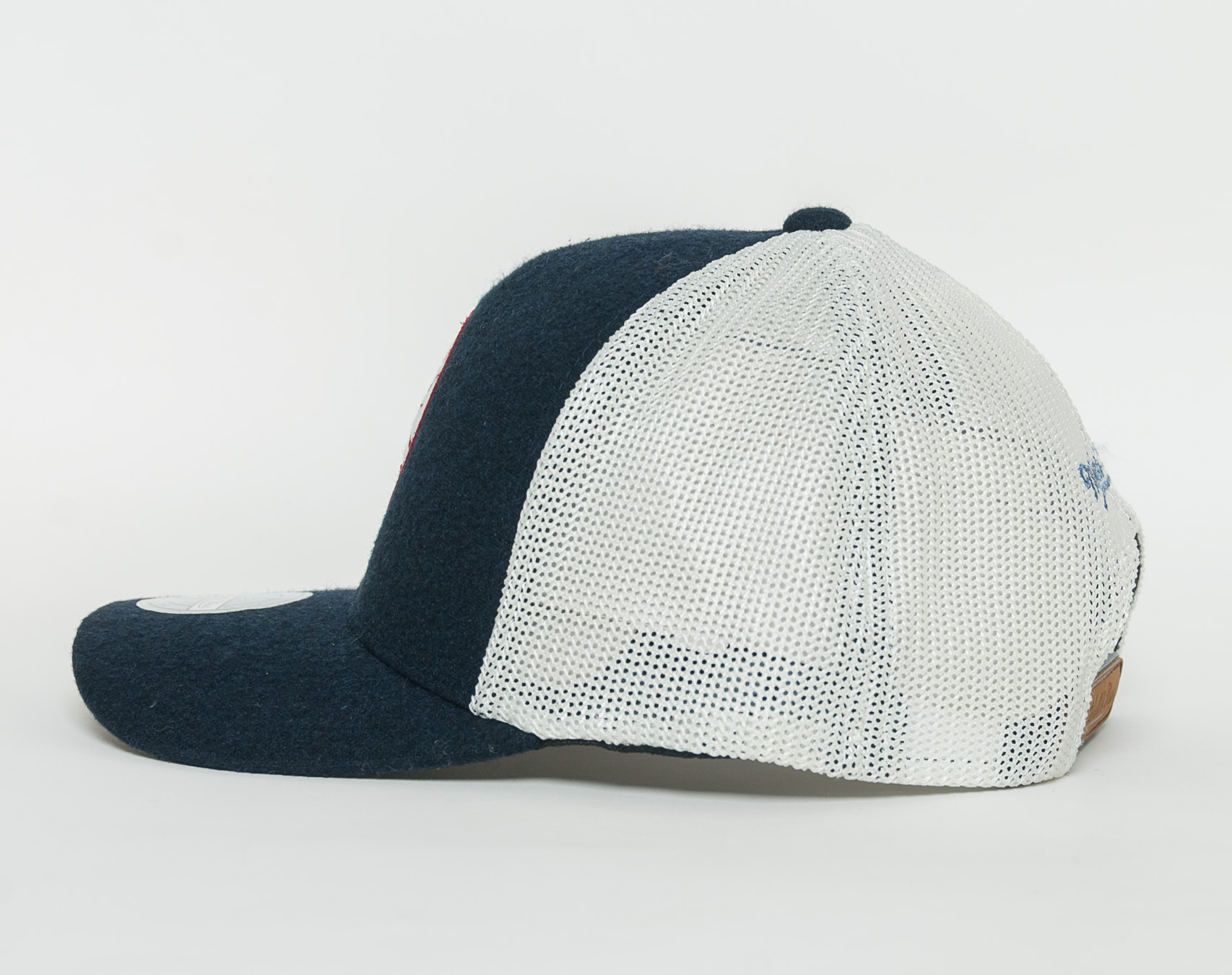 Kšiltovka Mitchell & Ness Patch 110 SB Cleveland Cavaliers Navy/White Snapback