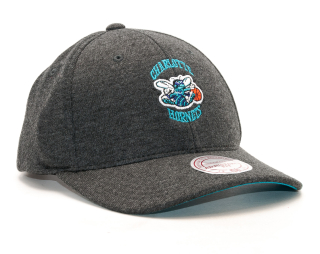 Kšiltovka Mitchell & Ness Sweat Charlotte Hornets Black Snapback